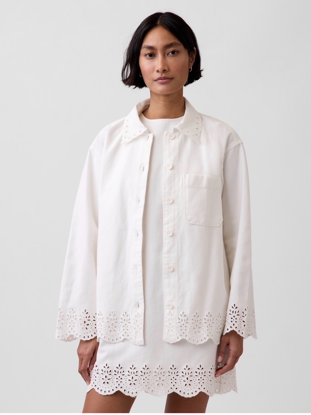 NWT Gap Eyelet Hem Relaxed Off White Shirt Jacket Sz Medium . (#882961)